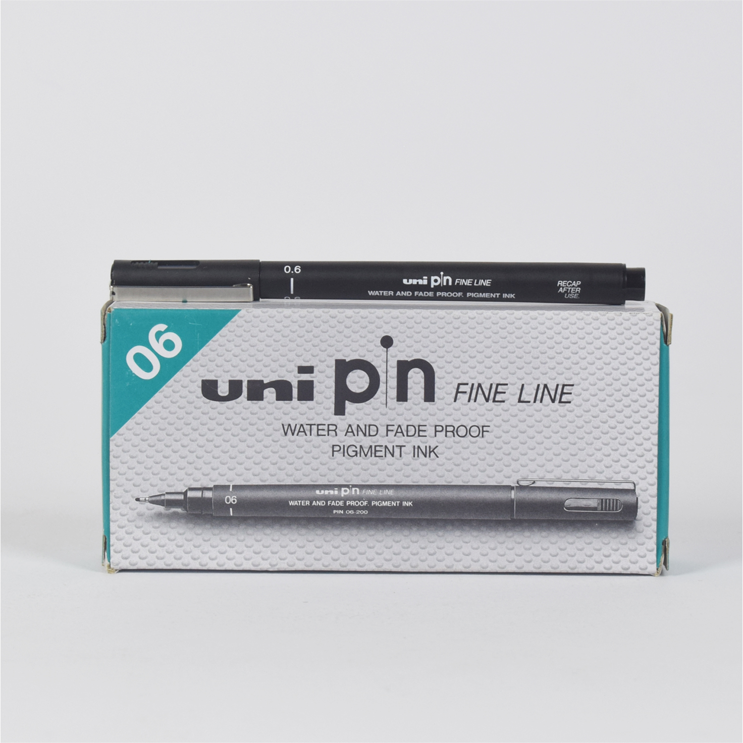 قلم ريشة اسود 0.6 uni pin